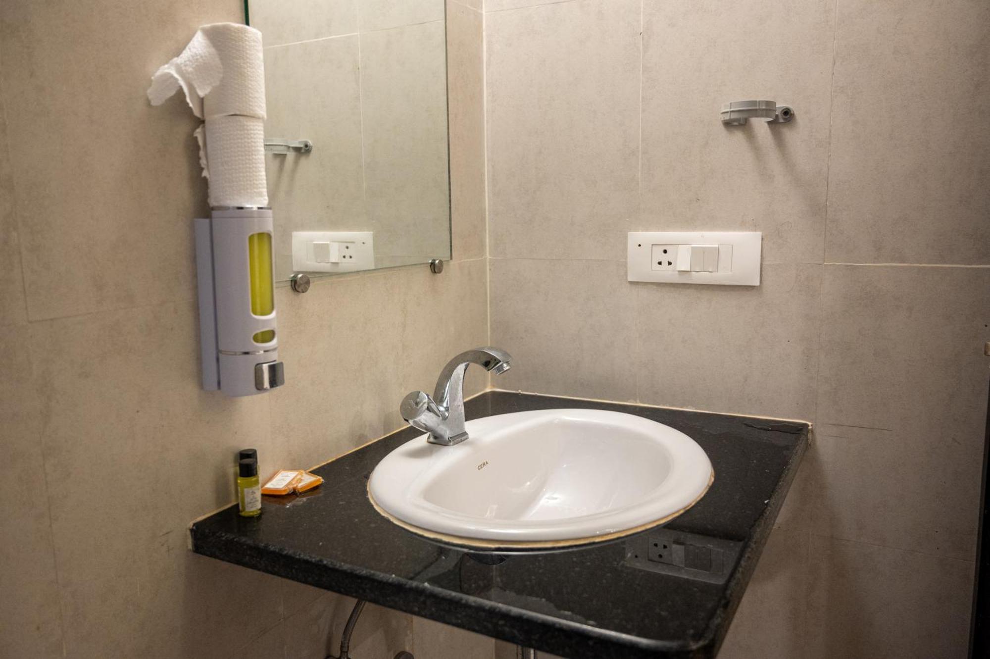 Ronnie'S Studio Apartment Arpora Zewnętrze zdjęcie